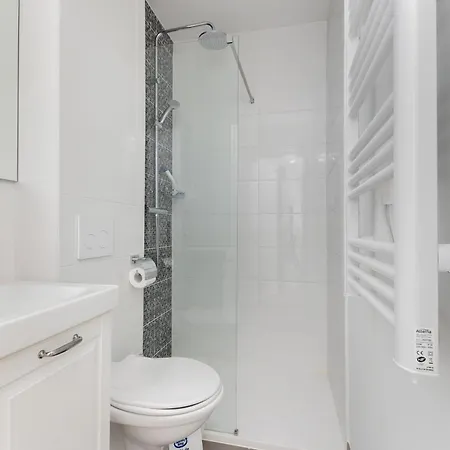 Independante La Bergere De Domremy アパート ブレスト