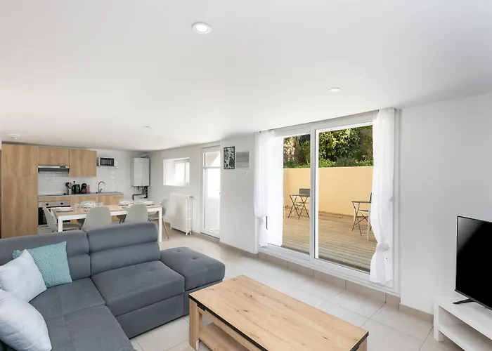 Independante La Bergere De Domremy