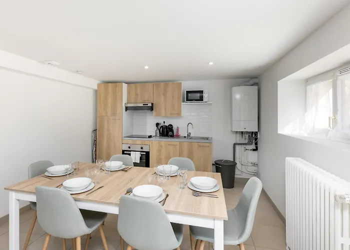 Independante La Bergere De Domremy Апартаменти *