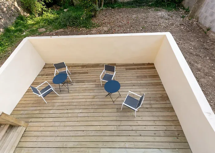 Апартаменти Independante La Bergere De Domremy Брест